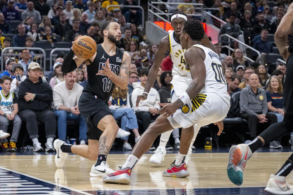 康宁汉姆携杜伦轮番冲击灰熊内线，率活塞开局轰10-4